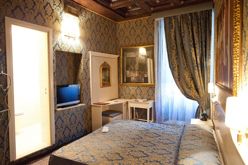 Canova Tadolini Luxury Rooms & Suites
